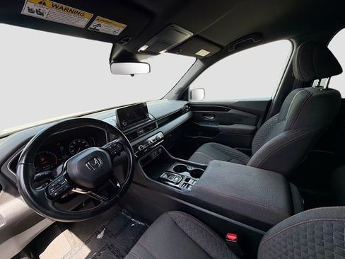 Used 2023 Honda Pilot Sport image 20