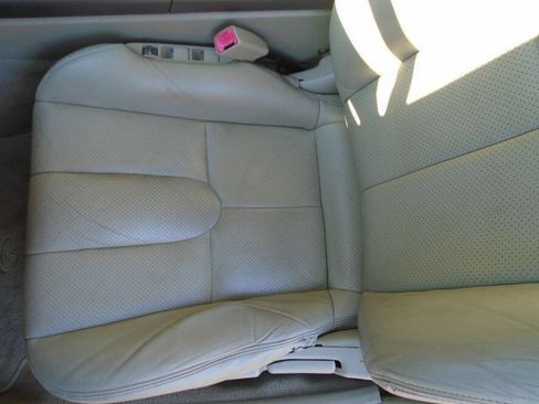 Used 2004 INFINITI G35 Coupe w/ Premium Pkg image 16