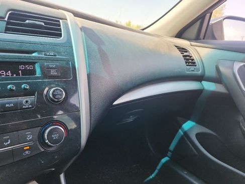 Used 2015 Nissan Altima 2.5 S w/ Power Driver Seat Package FWD image 31