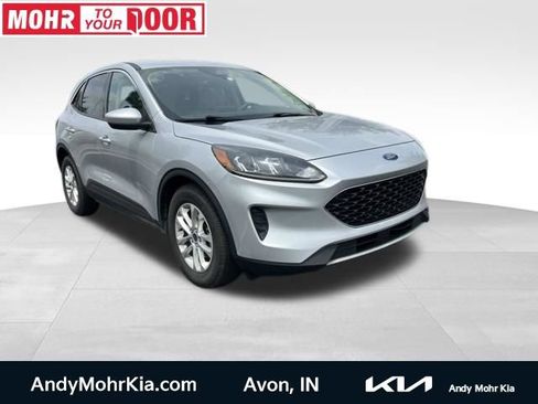 Used 2020 Ford Escape SE FWD image 1