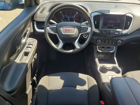 Used 2024 GMC Terrain SLE AWD/4WD image 10
