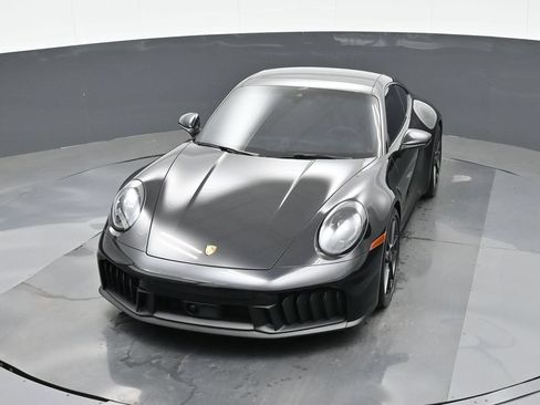 Used 2026 Porsche 911 Carrera GTS RWD image 33