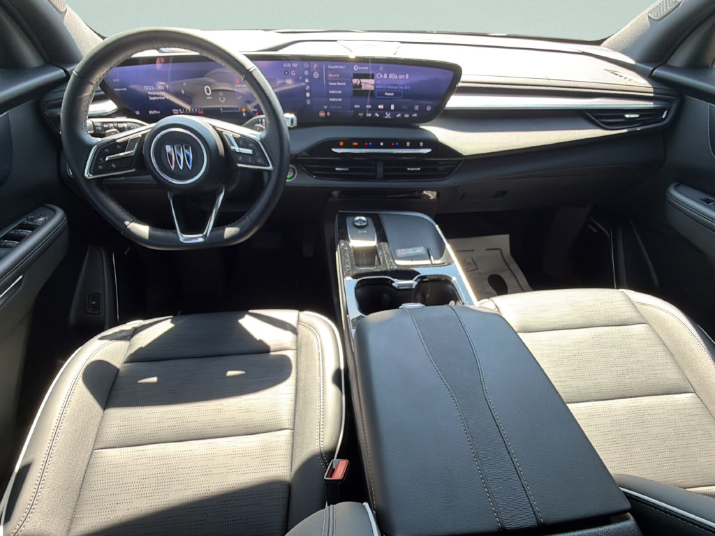 Used 2026 Buick Enclave Sport Touring w/ Power Package FWD image 17