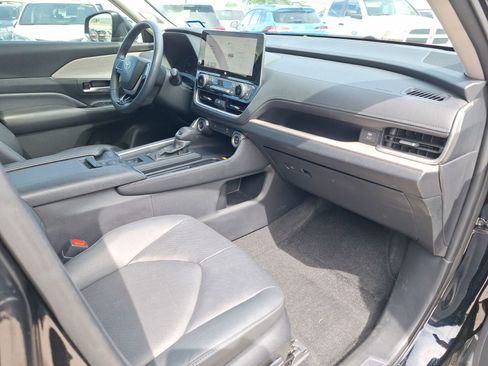Used 2024 Toyota Grand Highlander Limited image 33