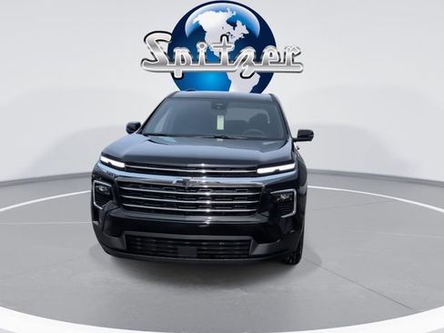 New 2026 Chevrolet Traverse LT w/ Driver Confidence Package FWD image 3