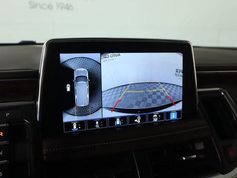 Used 2021 Chevrolet Tahoe Z71 w/ Z71 Signature Package image 6