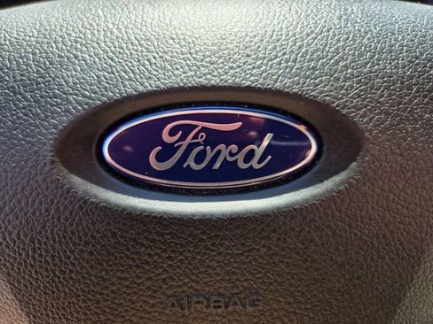 Used 2018 Ford Explorer XLT w/ Equipment Group 202A image 28