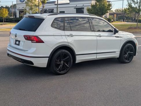 Used 2023 Volkswagen Tiguan SE R-Line FWD image 4