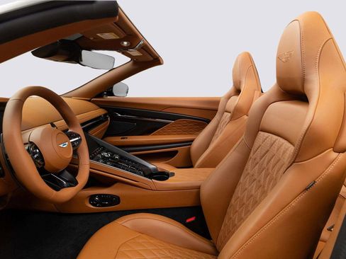 Used 2026 Aston Martin DB12 Convertible image 14