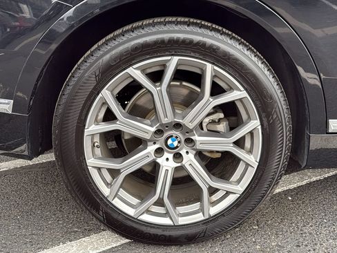 Used 2019 BMW X7 xDrive40i w/ Premium Package AWD/4WD image 17