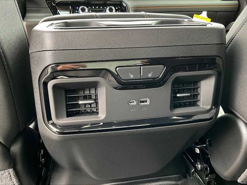 New 2025 GMC Sierra 1500 AT4 w/ AT4 Premium Package AWD/4WD image 14