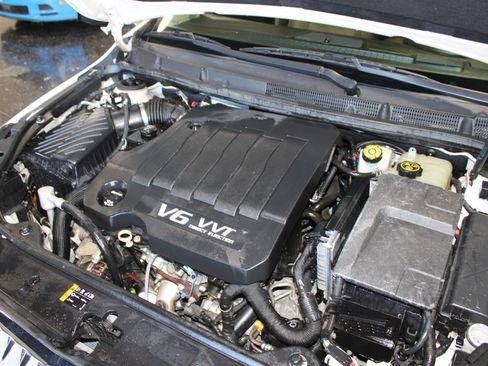 Used 2012 Buick LaCrosse Touring image 29