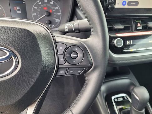 Used 2025 Toyota Corolla SE image 21