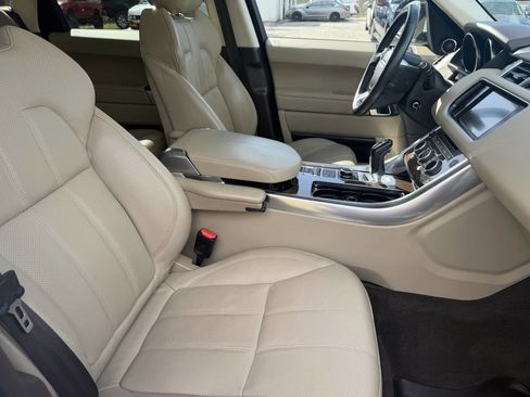 Used 2014 Land Rover Range Rover Sport HSE image 11