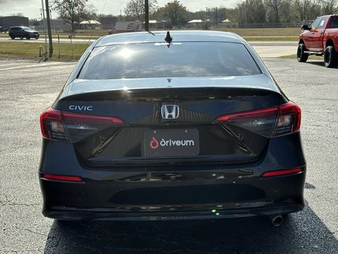Used 2022 Honda Civic LX image 5