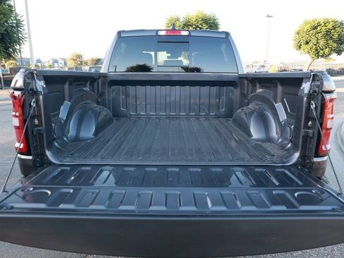 New 2026 RAM 1500 Express AWD/4WD image 32