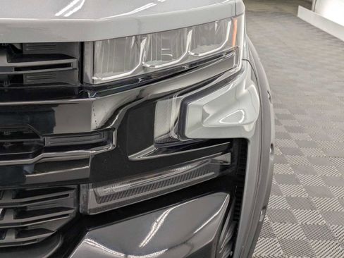 Used 2022 Chevrolet Silverado 1500 LT Trail Boss w/ Convenience Package II image 10