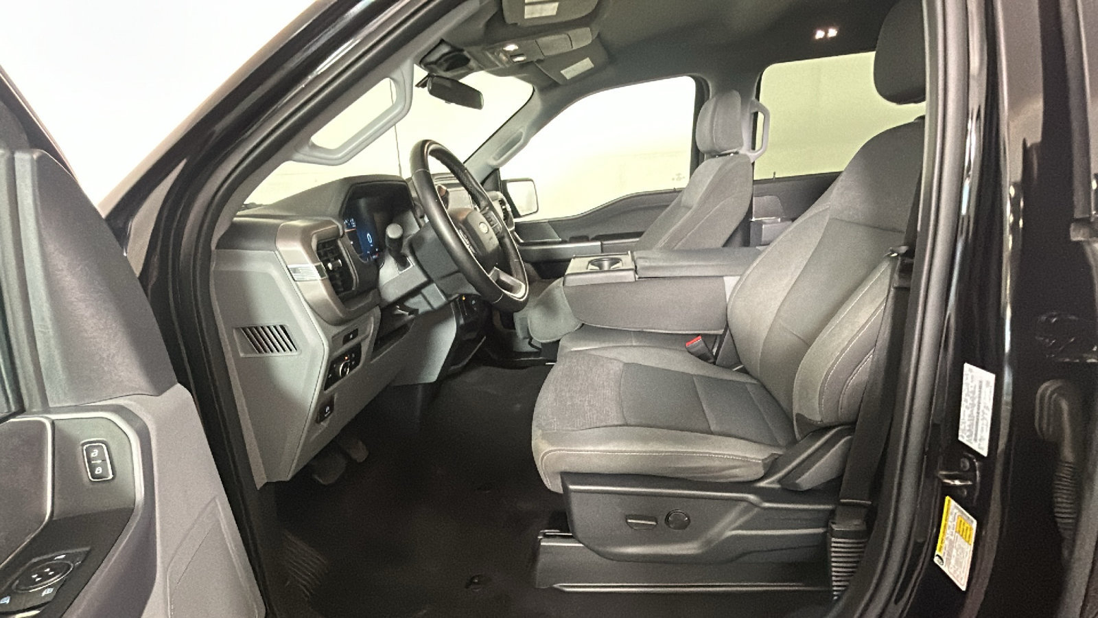 Used 2025 Ford F150 XLT w/ Equipment Group 301A Standard AWD/4WD image 14
