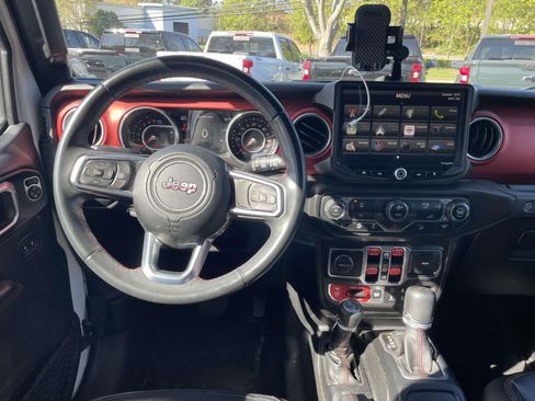 Used 2018 Jeep Wrangler Unlimited Rubicon image 11