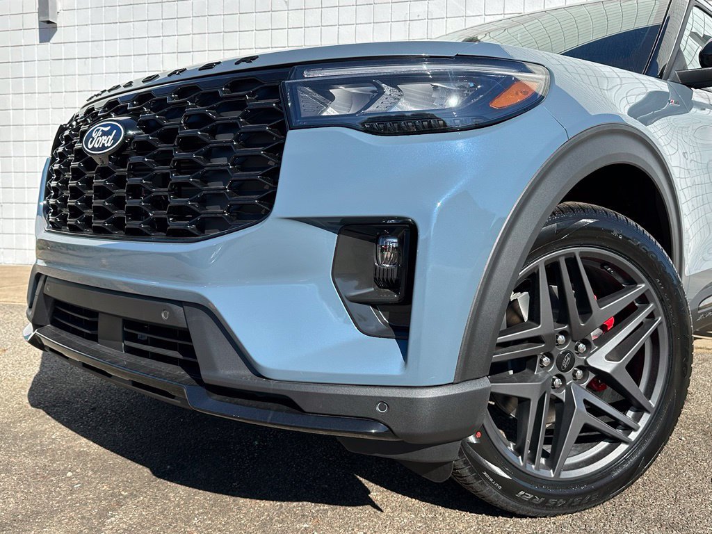 New 2027 Ford Explorer ST-Line w/ Premium Package AWD/4WD image 33