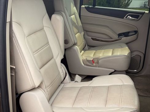 Used 2016 GMC Yukon XL Denali w/ Open Road Package AWD/4WD image 29