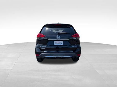 Used 2017 Nissan Rogue SV w/ SV Premium Package AWD/4WD image 7