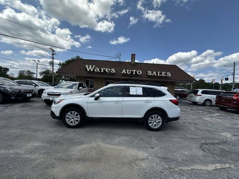 Used 2015 Subaru Outback 2.5i Premium AWD/4WD image 12