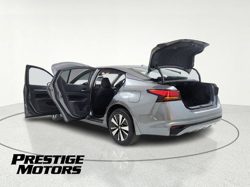 Used 2022 Nissan Altima 2.5 SV AWD/4WD image 16