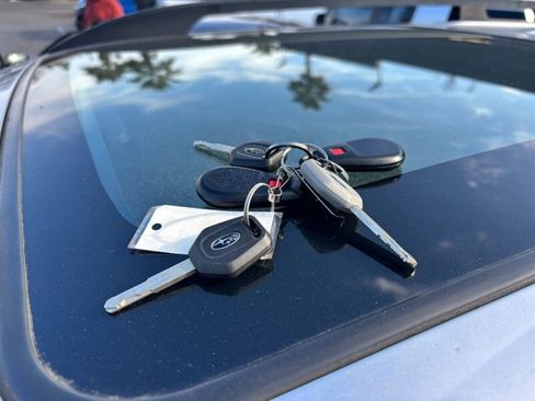 Used 2013 Subaru Forester 2.5X Limited image 23