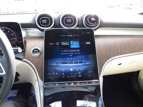 Used 2026 Mercedes-Benz GLC 300 4MATIC image 15