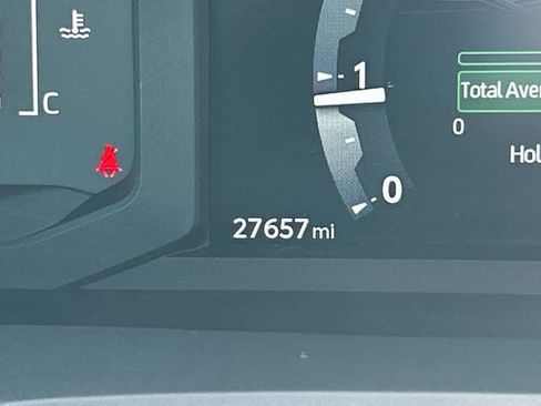 Used 2024 Toyota Tacoma SR5 AWD/4WD image 36