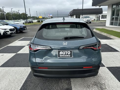 Used 2024 Honda HR-V LX image 4