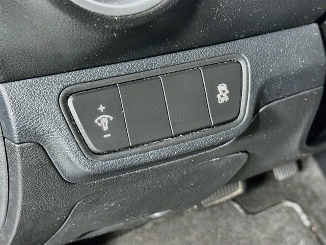 Certified 2024 Kia Forte LXS FWD image 10