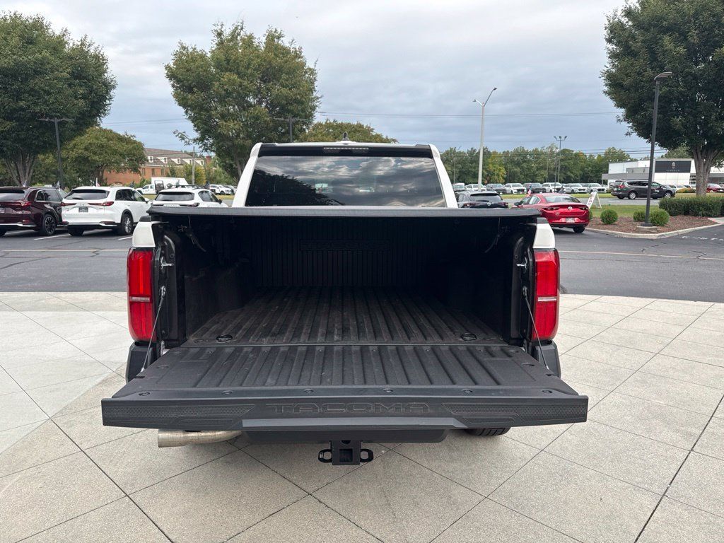Used 2024 Toyota Tacoma SR w/ SR Upgrade Package AWD/4WD image 9