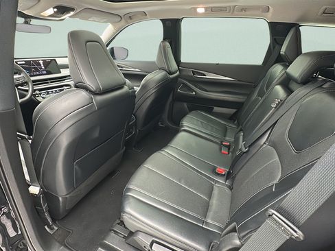 Used 2023 INFINITI QX60 Luxe w/ Performance Audio Package AWD/4WD image 8