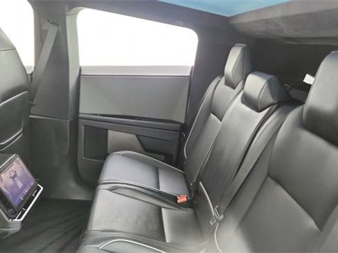Used 2025 Tesla Cybertruck AWD Crew Cab image 24