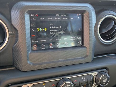 Used 2018 Jeep Wrangler Unlimited Sahara w/ Cold Weather Group image 21