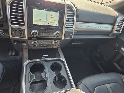 Used 2017 Ford F250 Platinum AWD/4WD image 24