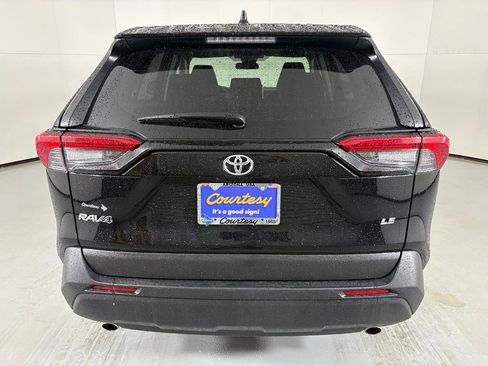 Used 2025 Toyota RAV4 LE FWD image 7