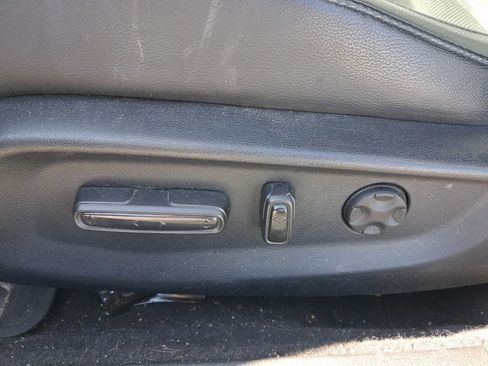 Used 2018 Honda Accord Touring image 19