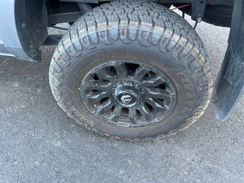Used 2022 RAM 2500 Laramie AWD/4WD image 13