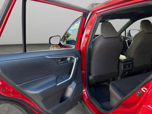 Used 2021 Toyota RAV4 SE w/ Weather & Moonroof Package AWD/4WD image 14