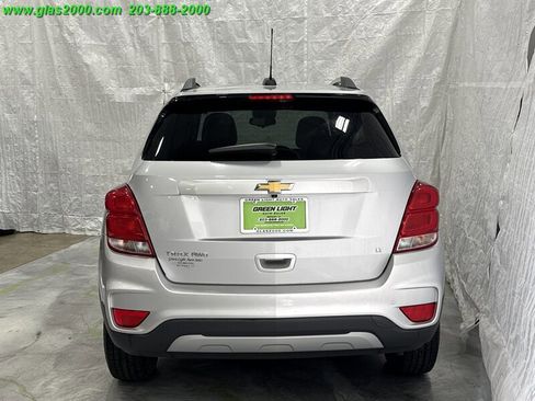 Used 2017 Chevrolet Trax LT w/ Sun & Sound Package image 20