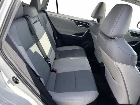 Used 2021 Toyota RAV4 XLE Premium image 13