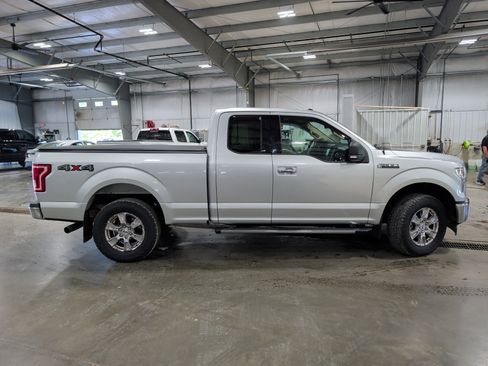 Used 2017 Ford F150 XLT w/ Equipment Group 302A Luxury AWD/4WD image 2