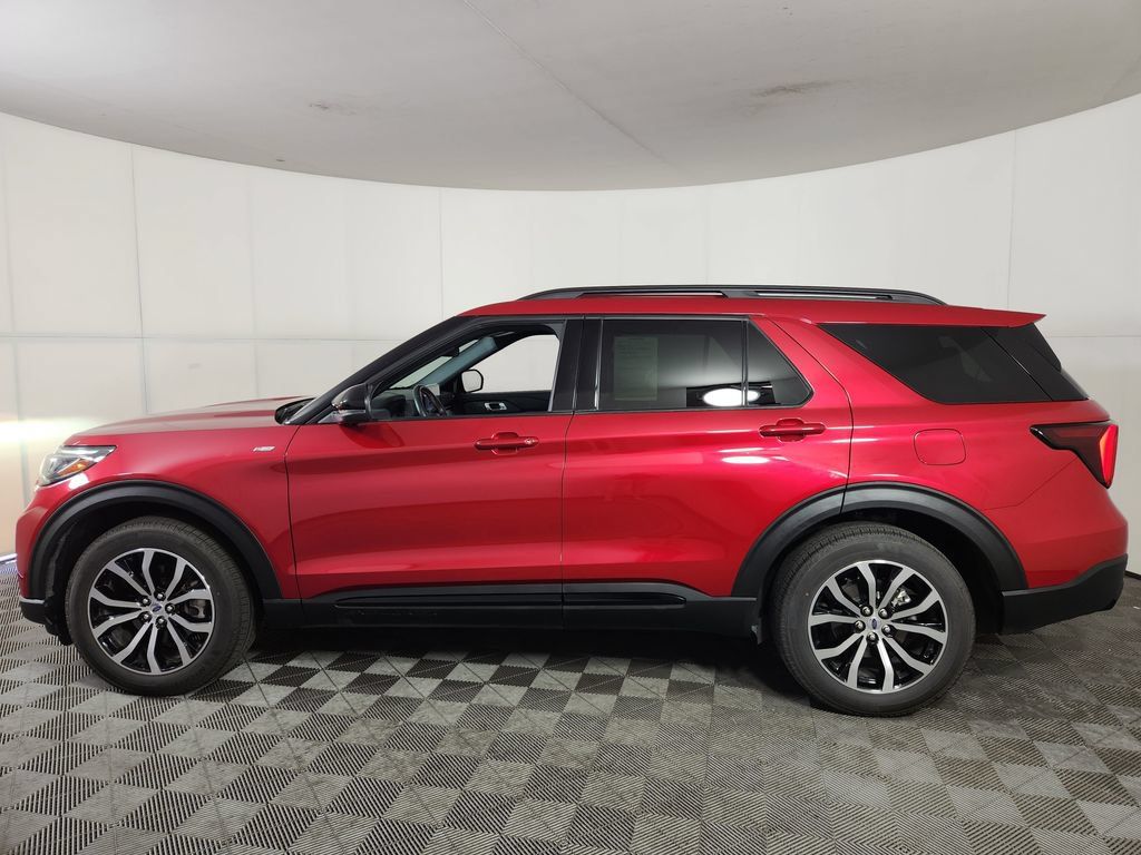 Used 2026 Ford Explorer ST-Line AWD/4WD image 4
