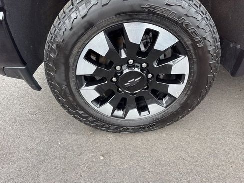 Used 2020 Chevrolet Silverado 2500 Custom w/ Custom Value Package image 20