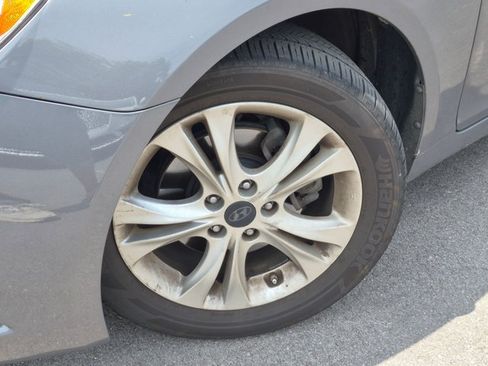 Used 2012 Hyundai Sonata Limited w/ Navigation Pkg FWD image 10