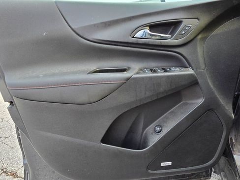 Used 2023 Chevrolet Equinox RS w/ RS Leather Package AWD/4WD image 8