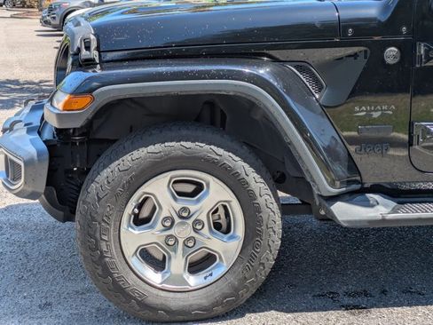 Used 2023 Jeep Wrangler Sport S image 10